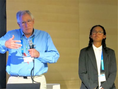 David Crookall (l) and Pimnutcha Promduangsri during the Fish Bank presentation